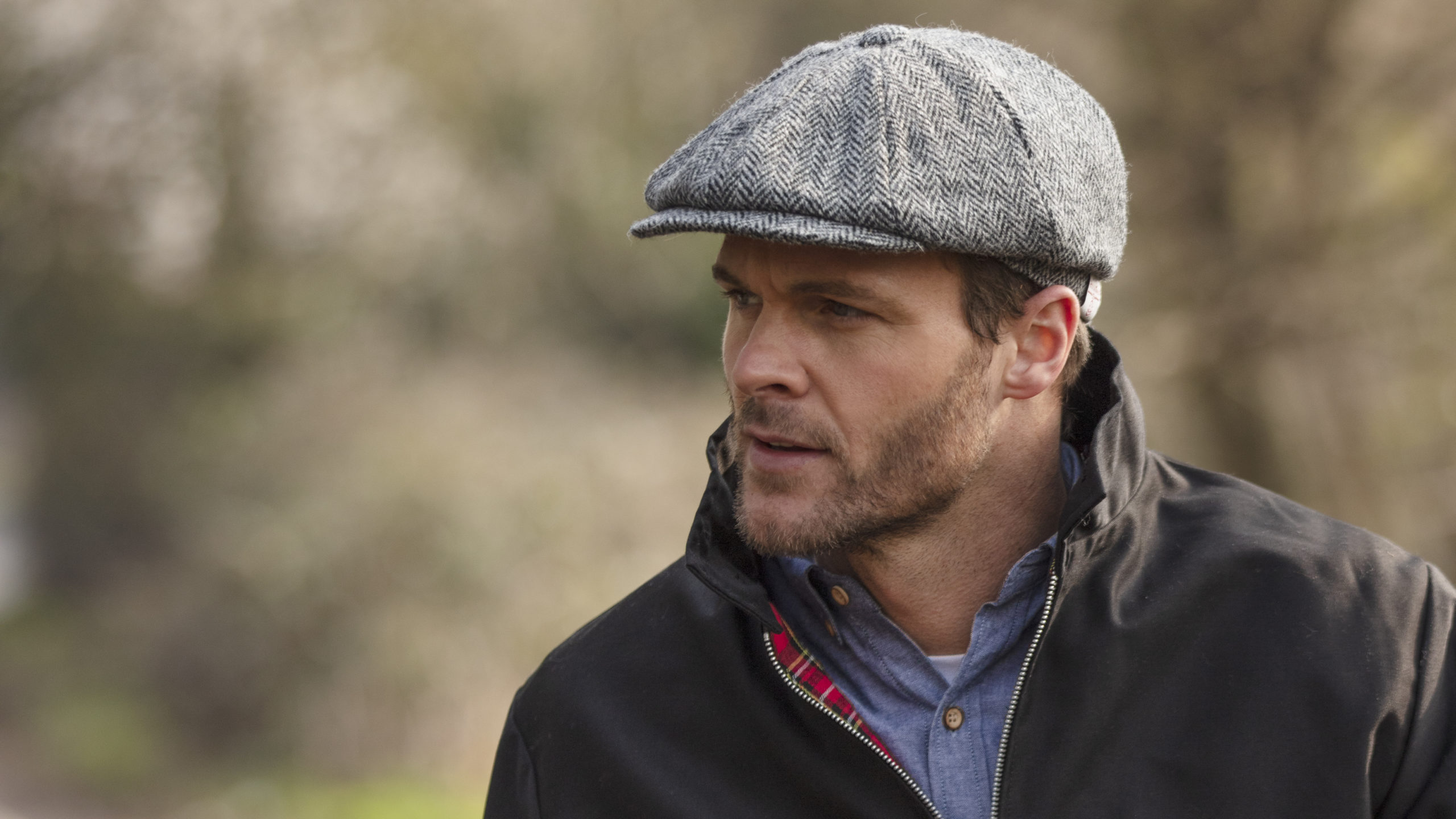Hats of London Mens Newsboy Cap 8 Panel Olive Check Baker Boy Flat Cap with Snap Button at The Front