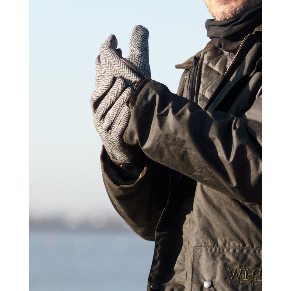 Male model wearing steel grey Harris Tweed Hallbrook Gloves.