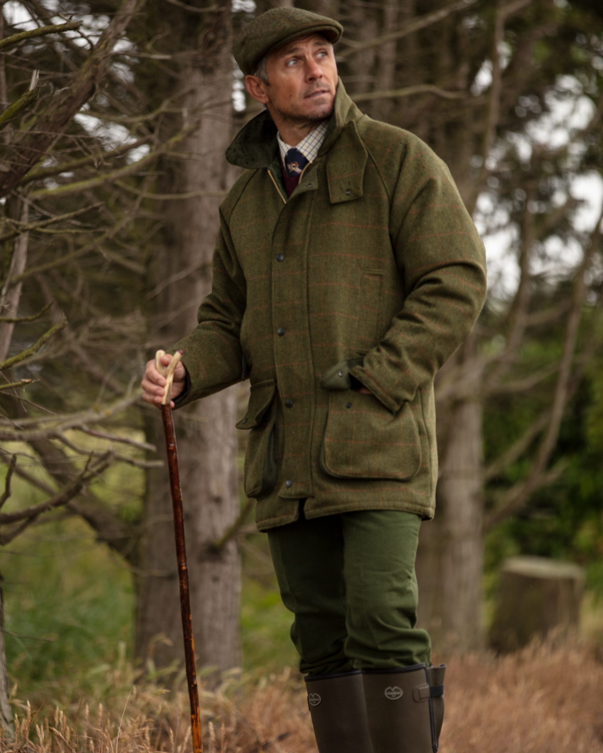 Men hunting