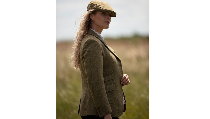 What To Wear With a Tweed Jacket for Women (in Order To Look Chic) - MY  CHIC OBSESSION