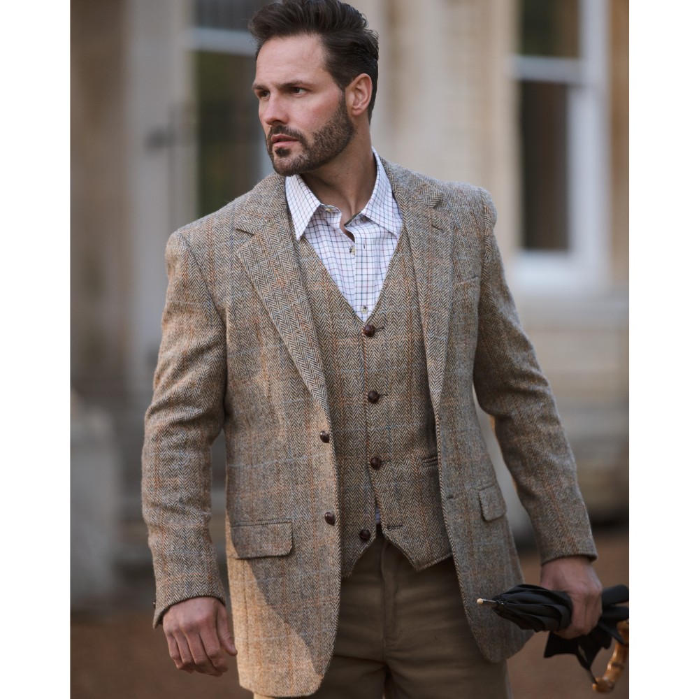 blakemore-blazer-white-sand-model-2