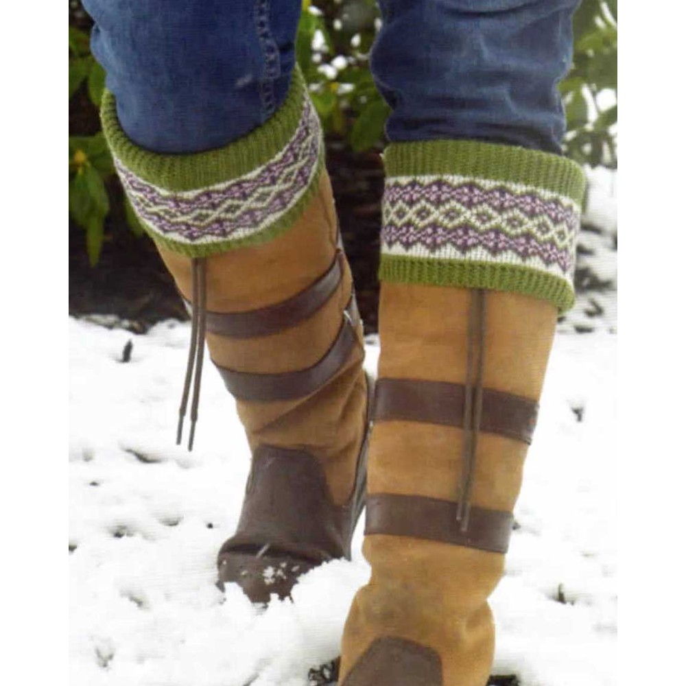 fairisle-socks-moss-model