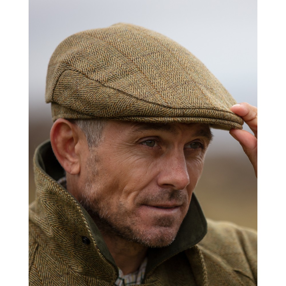 cambridge-flat-cap-light-sage-model