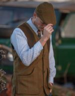 Berston-gilet-red-stripe-model.jpg
