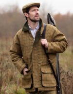 barlaston-jacket-beige-tweed-model.jpg
