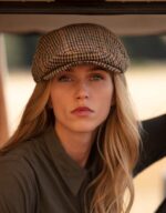 braxton-flat-cap-beige-model.jpg