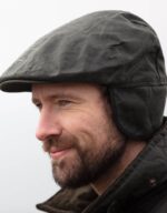 edmond-flat-cap-olive-model.jpg
