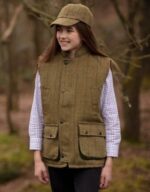 greyson-gilet-light-sage-model-1.jpg