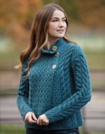 haymoor-ocean-blue-model.jpg