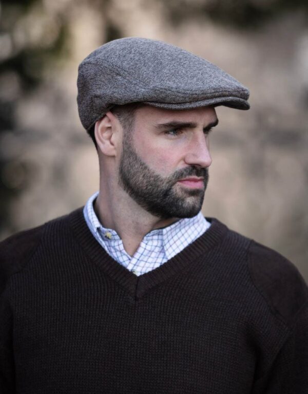 ivy-flat-cap-grey-model.jpg