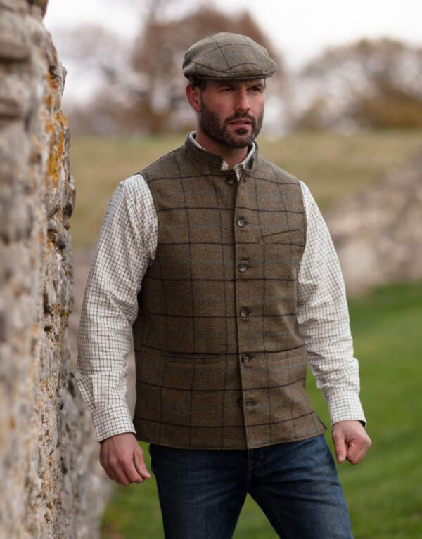 nehru-waistcoat-castleton-green-model.jpg