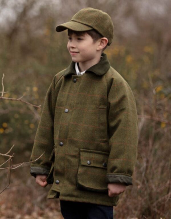 noah-shooting-jacket-dark-sage-model.jpg