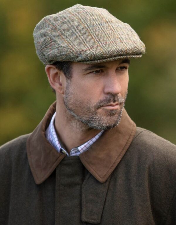 oakmoor-flat-cap-moss-green-model.jpg