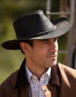 weathered-outback-hat-black-model.jpg