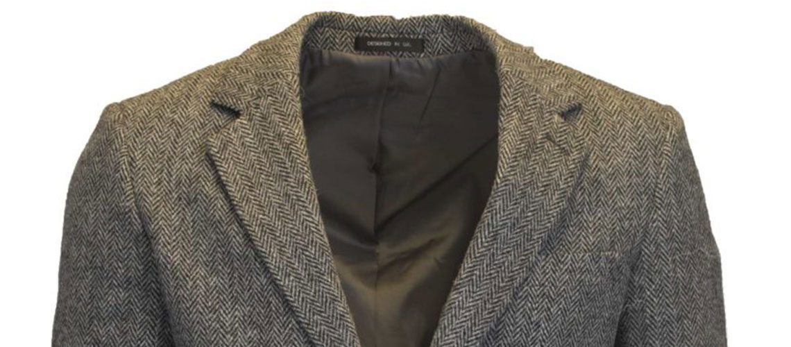 Top Occasions When You Can Wear A Tweed Blazer
